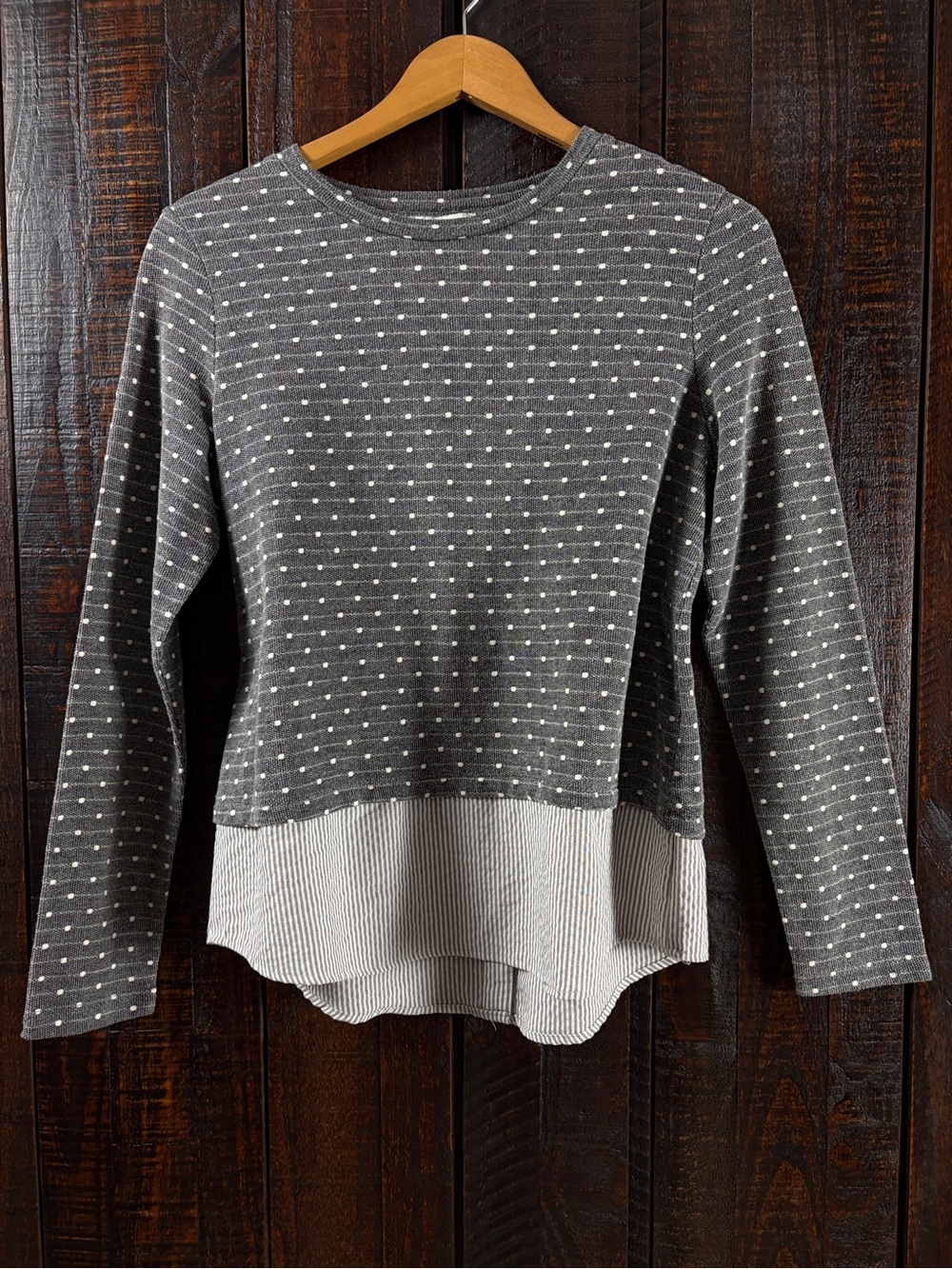 Gilli Gray Dot-Print Long Sleeve Layered Look Top Small